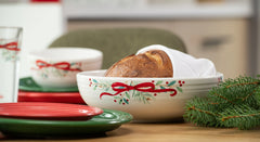 Holly Berry Christmas Garland Bistro Coupe 9 5/8 Inch Large Bowl 68 OZ